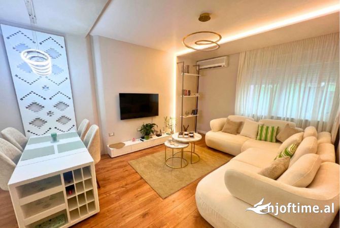Shtepi me qera 1+1 ne Tirane - 90,000 Leke