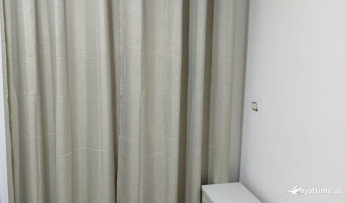 Shtepi me qera Apartament ne Tirane, 1+1, Mobilimi E mobiluar, Pagesa 350  Euro.