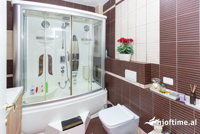 Apartment for rent in Tirana 4+1, Furnished