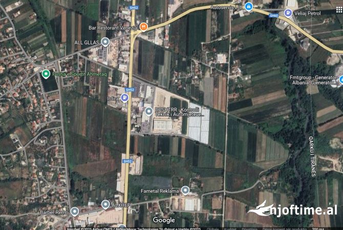 Truall ose Toke  ne Tirane - 500,000 Euro