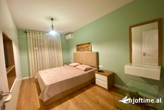 Shtepi me qera Apartament ne Tirane, 2+1, Mobilimi E mobiluar, Pagesa 750  Euro.