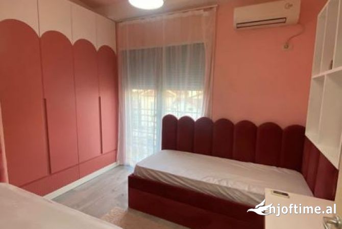 Shtepi me qera Apartament ne Tirane, 2+1, Mobilimi E mobiluar, Pagesa 750  Euro.