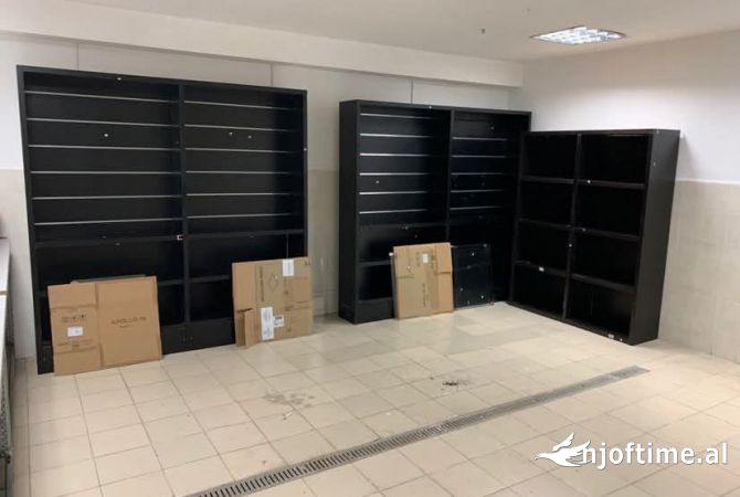 Truall ose Toke 1+1 ne Tirane - 50,000 Euro