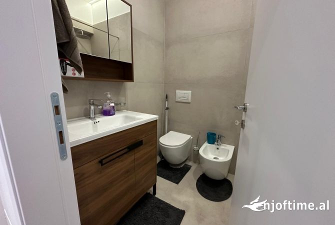 Shtepi me qera 1+1 ne Tirane - 450 Euro