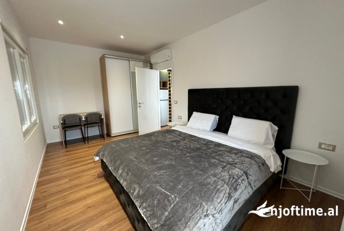 Shtepi me qera 1+1 ne Tirane - 450 Euro