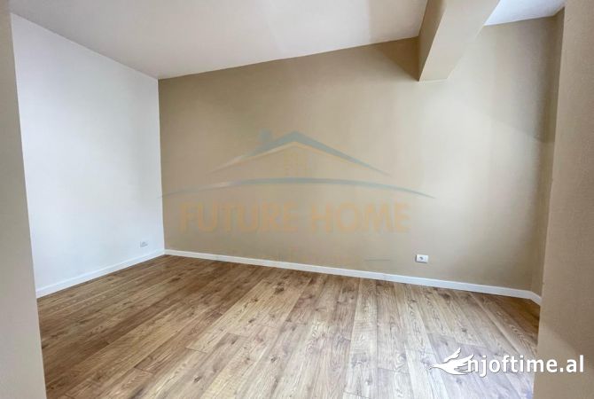 Shtepi ne shitje Apartament ne Tirane, 2+1, Mobilimi Bosh, pa mobiluar, Pagesa 148,000  Euro.