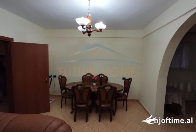 Shtepi ne shitje Apartament ne Tirane, 2+1, Mobilimi E mobiluar, Pagesa 1,640,000  Euro.