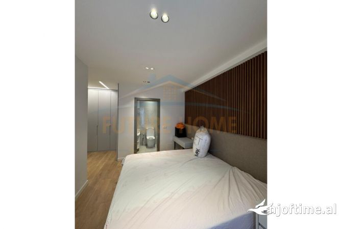 Shtepi ne shitje Apartament ne Tirane, 2+1, Mobilimi E mobiluar, Pagesa 137,000  Euro.