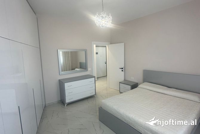 Shtepi me qera Apartament ne Tirane, 1+1, Mobilimi E mobiluar, Pagesa 600  Euro.