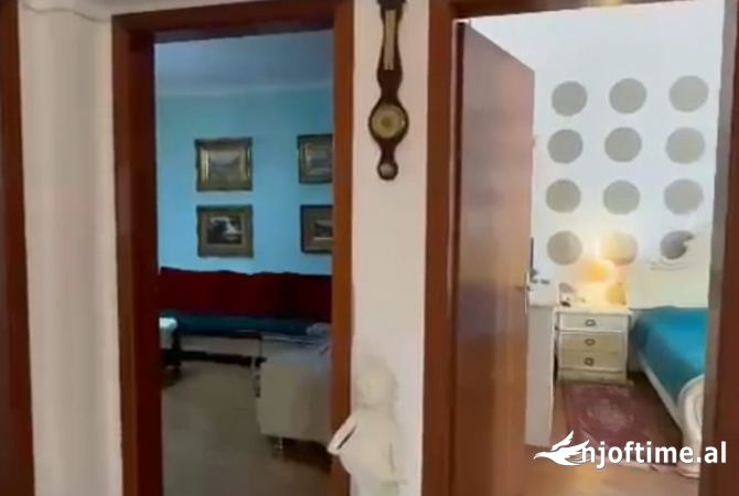 Shtepi me qera 2+1 ne Tirane - 650 Euro