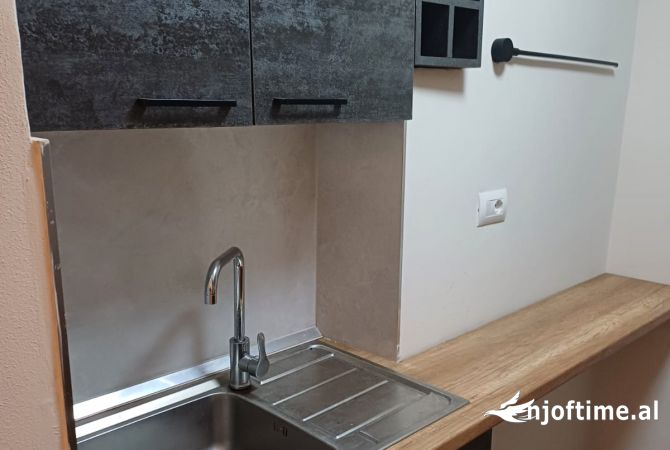 Shtepi me qera 1+1 ne Tirane - 450 Euro
