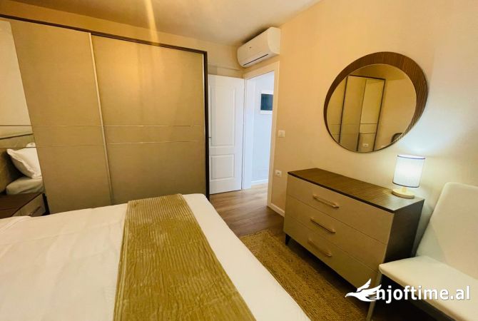 Shtepi me qera 2+1 ne Tirane - 650 Euro