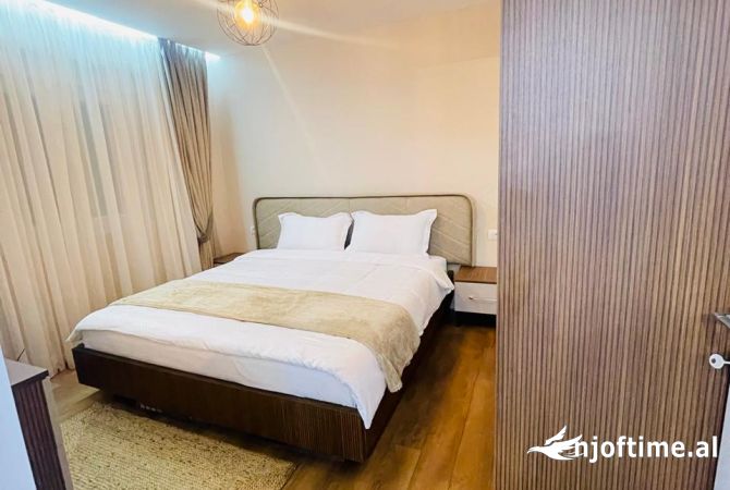 Shtepi me qera 2+1 ne Tirane - 650 Euro