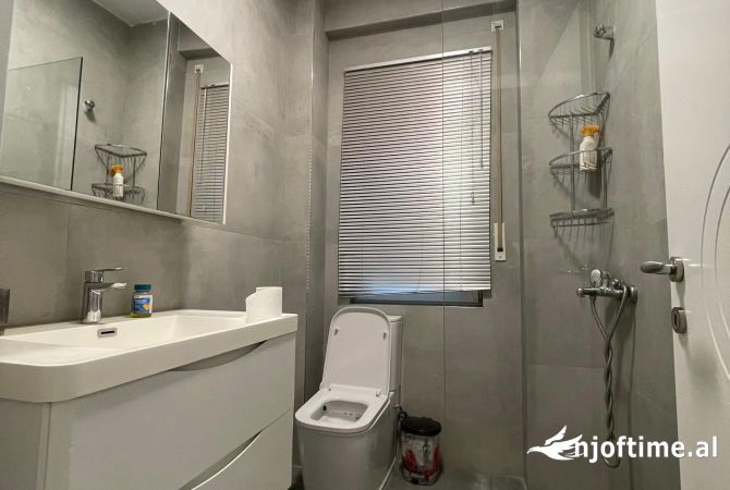 Shtepi me qera Apartament ne Tirane, 1+1, Mobilimi E mobiluar, Pagesa 550  Euro.