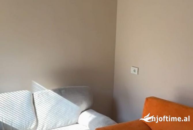 Shtepi me qera 1+1 ne Tirane - 400 Euro