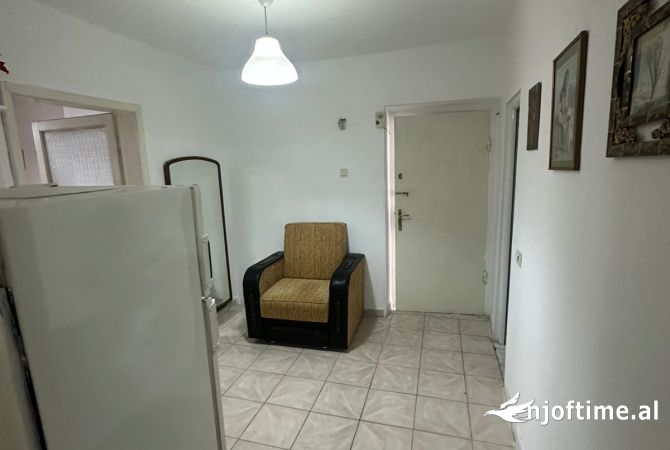 Shtepi me qera 2+1 ne Tirane - 40,000 Leke