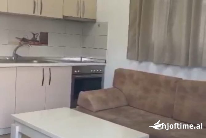 Shtepi me qera 1+1 ne Tirane - 30,000 Leke