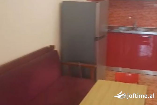 Shtepi me qera 1+1 ne Tirane - 25,000 Leke