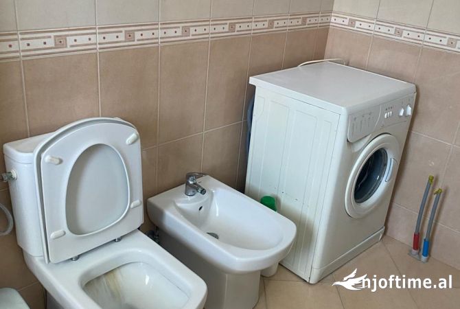Shtepi me qera 3+1 ne Tirane - 50,000 Leke