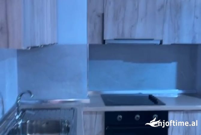 Shtepi me qera Apartament ne Tirane, 2+1, Mobilimi E mobiluar, Pagesa 70,000  Leke.