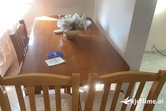 Shtepi me qera Apartament ne Tirane, 1+1, Mobilimi E mobiluar, Pagesa 450  Euro.