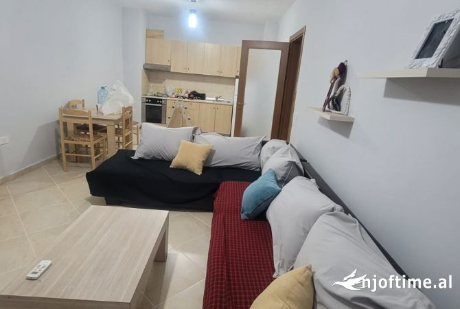 Shtepi me qera 2+1 ne Tirane - 55,000 Leke