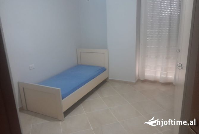 Shtepi me qera 2+1 ne Tirane - 55,000 Leke