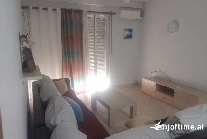 Shtepi me qera 2+1 ne Tirane - 55,000 Leke