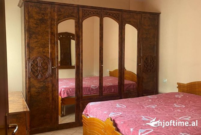 Shtepi me qera 2+1 ne Tirane - 35,000 Leke