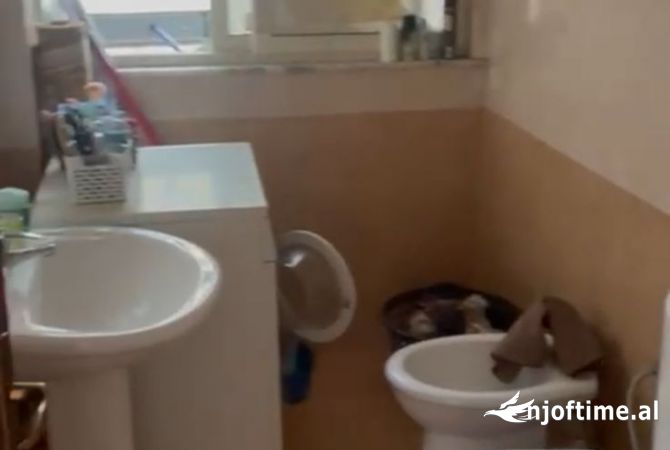 Shtepi me qera 1+1 ne Tirane - 430 Euro