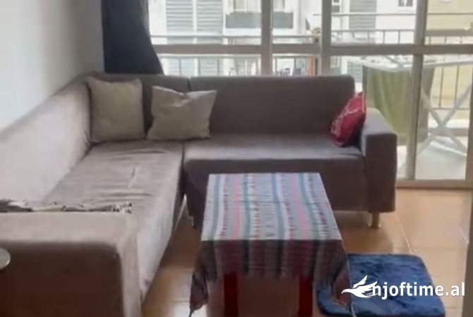 Shtepi me qera 1+1 ne Tirane - 430 Euro