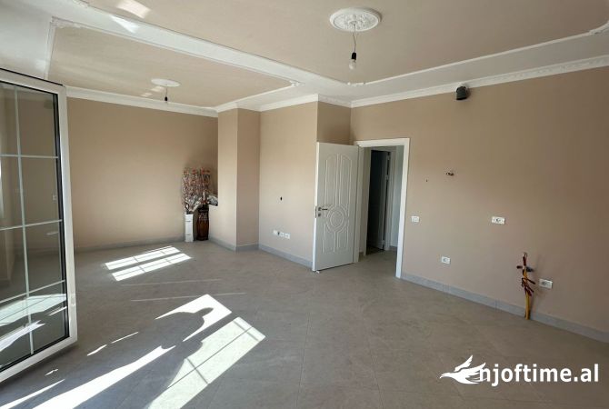 Shtepi ne shitje 3+1 ne Tirane - 132,000 Euro