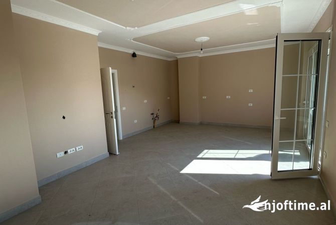 Shtepi ne shitje 3+1 ne Tirane - 132,000 Euro