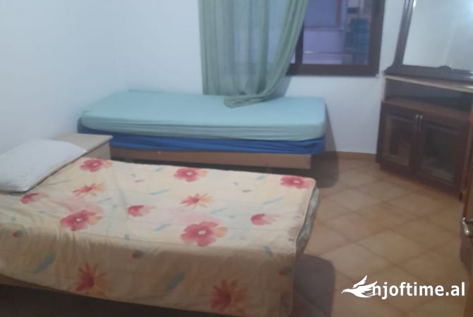 Shtepi me qera Apartament ne Tirane, 2+1, Mobilimi E mobiluar, Pagesa 35,000  Leke.