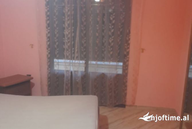 Shtepi me qera 2+1 ne Tirane - 35,000 Leke