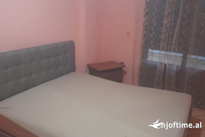 Shtepi me qera 2+1 ne Tirane - 35,000 Leke