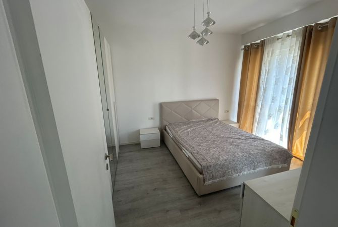 Shtepi me qera Apartament ne Tirane, 2+1, Mobilimi E mobiluar, Pagesa 650  Euro.