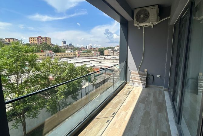 Shtepi me qera Apartament ne Tirane, 2+1, Mobilimi E mobiluar, Pagesa 650  Euro.