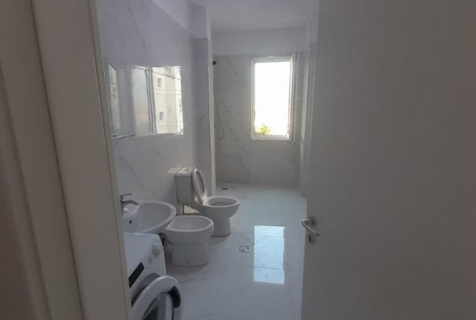 Shtepi me qera 2+1 ne Tirane - 450 Euro