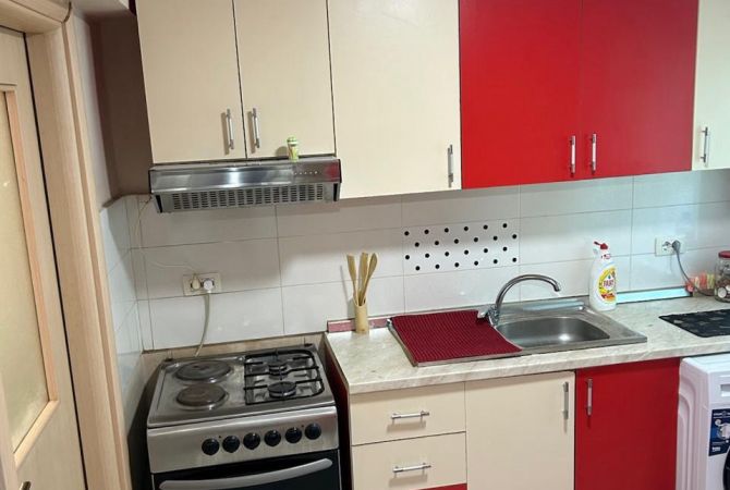 Shtepi me qera Shtepi Private ne Tirane, 1+1, Mobilimi E mobiluar, Pagesa 41,000  Leke.