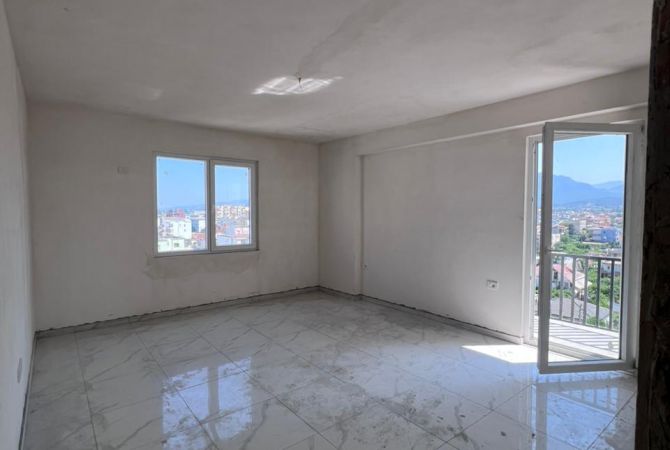 Shtepi ne shitje 2+1 ne Tirane - 120,000 Euro