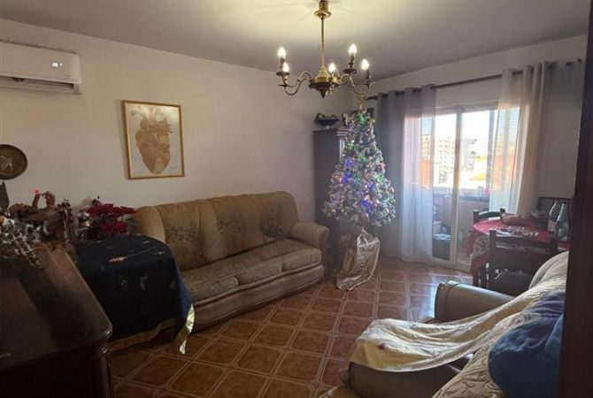 Shtepi ne shitje 2+1 ne Tirane - 130,000 Euro
