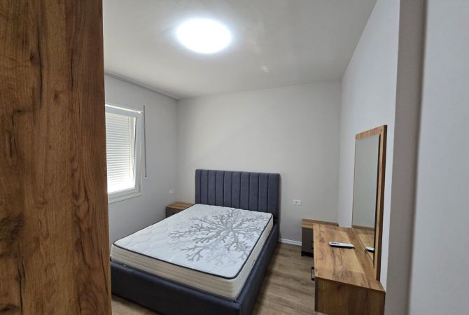 Shtepi me qera 1+1 ne Tirane - 400 Euro