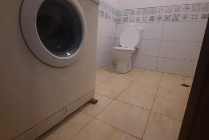 Shtepi me qera Shtepi Private ne Tirane, 1+1, Mobilimi E mobiluar, Pagesa 30,000  Leke.