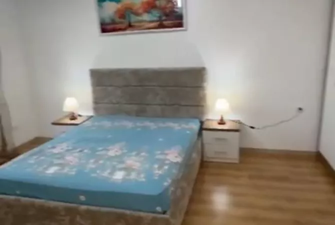 Shtepi me qera Apartament ne Tirane, 1+1, Mobilimi E mobiluar, Pagesa 38,000  Leke.