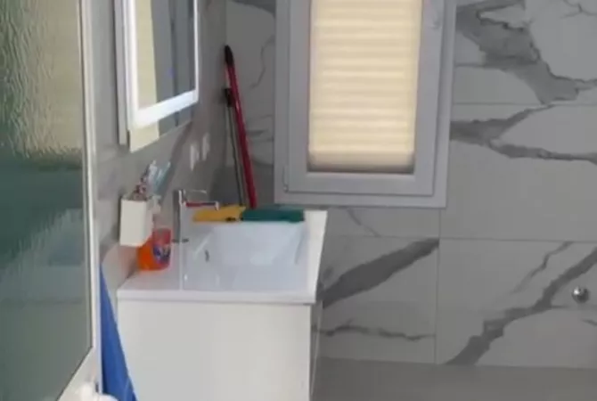 Shtepi me qera Shtepi Private ne Tirane, 3+1, Mobilimi E mobiluar, Pagesa 370  Euro.