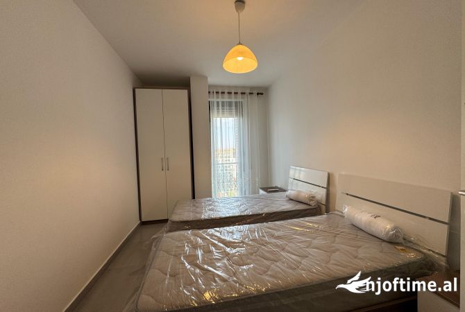 Shtepi me qera Apartament ne Tirane, 2+1, Mobilimi E mobiluar, Pagesa 600  Euro.