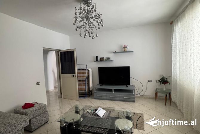 Shtepi me qera 1+1 ne Tirane - 500 Euro