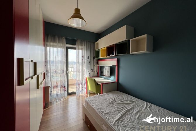Shtepi me qera Apartament ne Tirane, 3+1, Mobilimi E mobiluar, Pagesa 1,100  Euro.