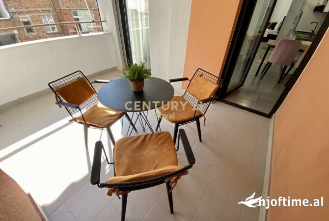 Shtepi me qera Apartament ne Tirane, 1+1, Mobilimi E mobiluar, Pagesa 700  Euro.